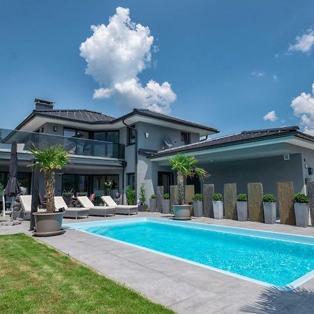 Luxurioese Penthaus Wohnung 아니프 외부 사진