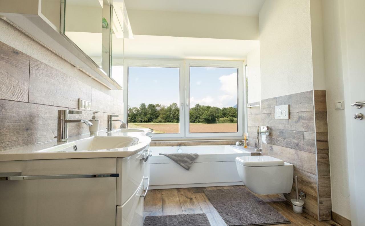 Luxurioese Penthaus Wohnung 아니프 외부 사진