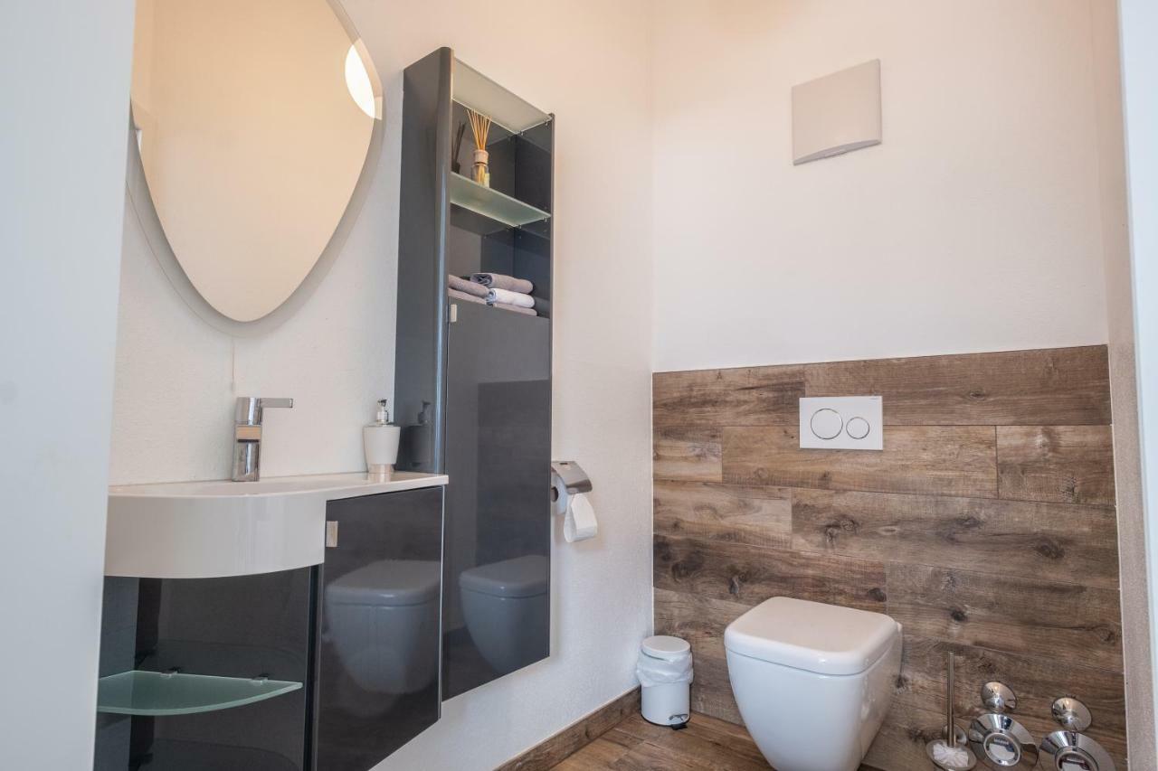 Luxurioese Penthaus Wohnung 아니프 외부 사진