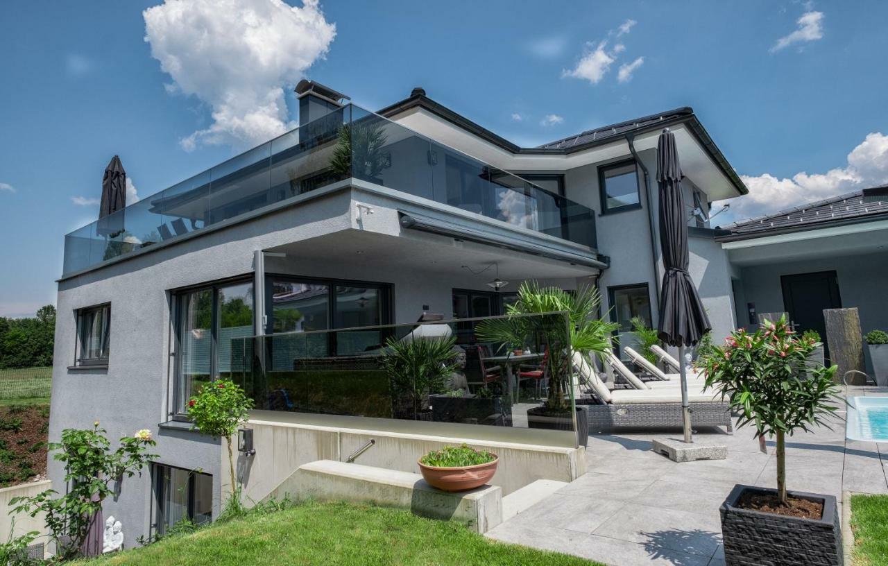 Luxurioese Penthaus Wohnung 아니프 외부 사진